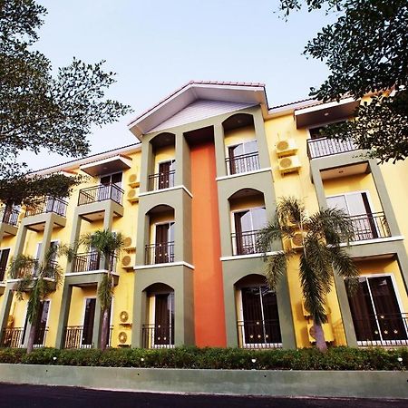 B2 Buriram Boutique And Budget Hotel Exterior photo